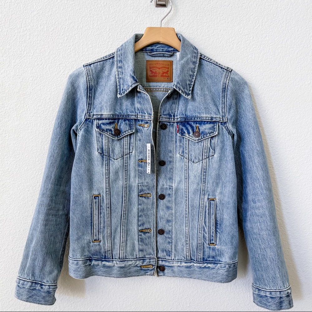 Levi’s Trucker Jacket in All Yours Light Wash